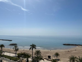 Primera línea de playa con preciosas vistas al mar